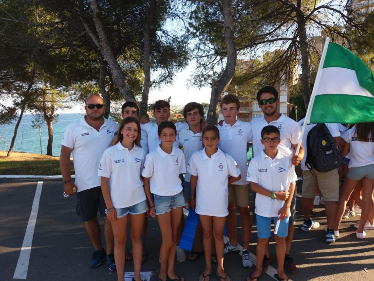 Equipo andaluz nacional por autonom&iacute;as 18