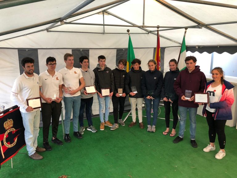 Foto de familia ganadores campeonatos RCN de El Puerto