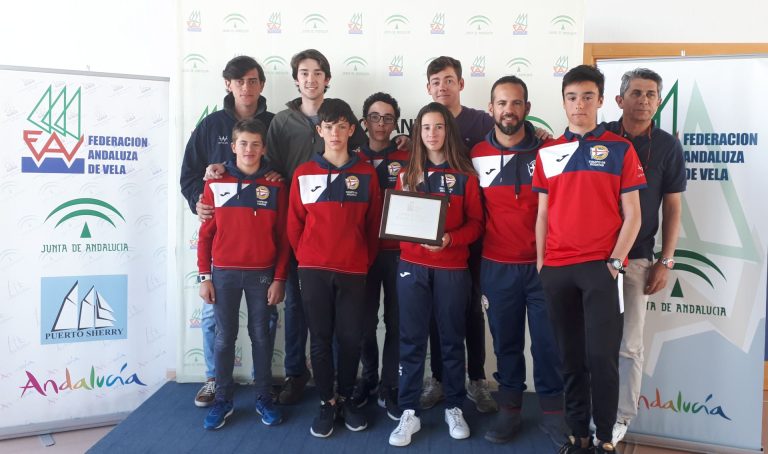CM Almer&iacute;a campeon absoluto