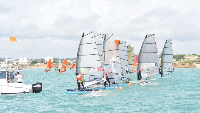 Las aguas de Sanl&uacute;car de Barrameda salida Raceboard