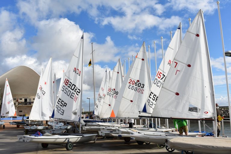 El inicio flota en tierra 1