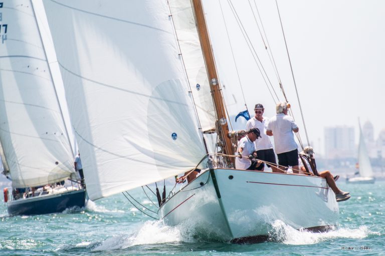 ‘Fjord III’, ‘Seventy’, ‘Buzz Lightyear’ y ‘Laro’ primeros líderes de la Semana Clásica de Puerto Sherry