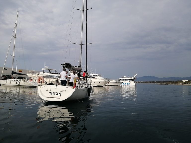 El inicio de la 5ª Regata Intercontinental Marbella-Ceuta se hace esperar