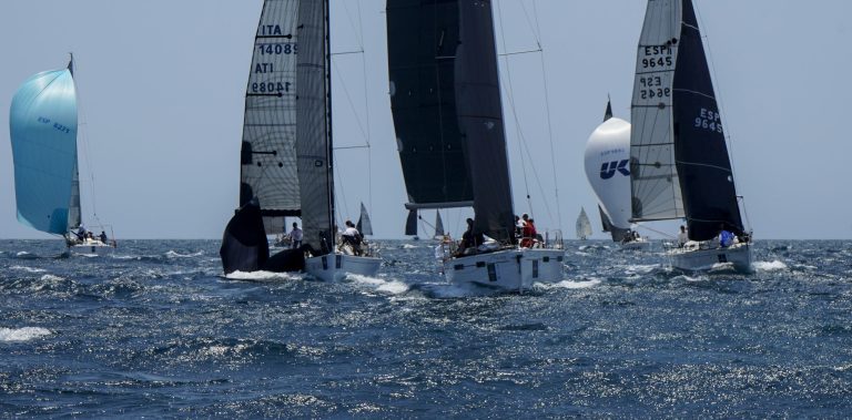 Primer tanto para el ‘Peneque Pro’ en la V Regata Málaga Sailing Cup