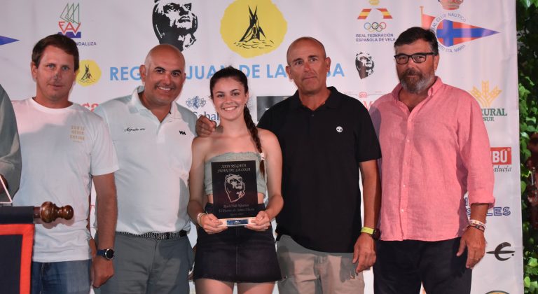 Bodegas Caballero acoge el primer reparto de trofeos de la semana grande de la Vela de Crucero