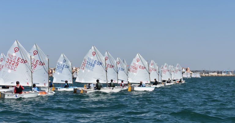 El 8º Trofeo de la Hispanidad, listo para sentencia en la bahía gaditana