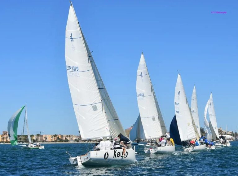Sin respiro en el arranque del Circuito Alcaidesa Marina en La Línea