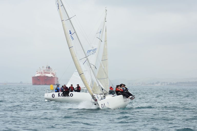 Los J/80 despiden año y llegan al ecuador del Circuito Alcaidesa Marina, este fin de semana en aguas de La Línea