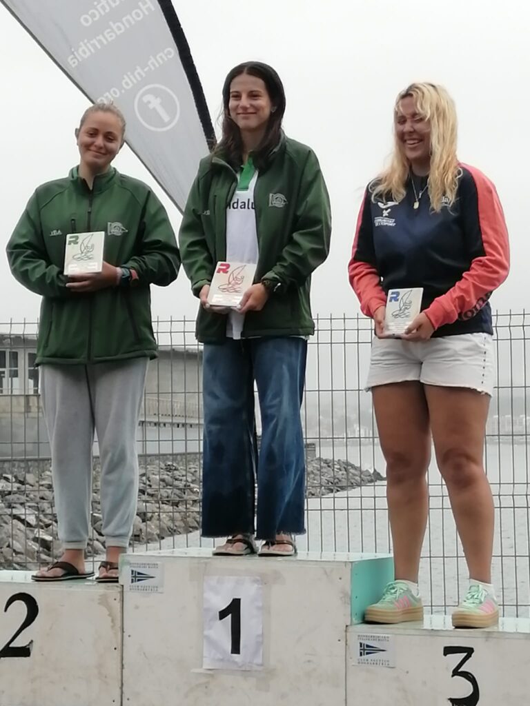 Los andaluces Curro Manchón y Eloísa Tarancón se coronan en Hondarribia campeones de España de Raceboard