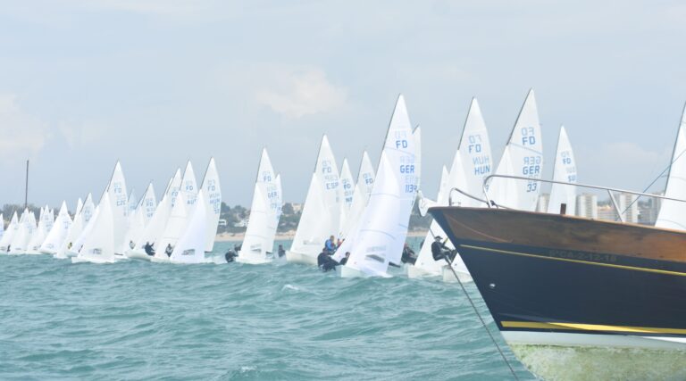 La bahía de Cádiz presume de excelencia en la recta final del Campeonato de Europa de Flying Dutchman