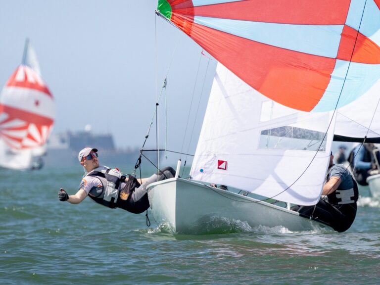 En marcha el mundial de Flying Dutchman en aguas de la bahía gaditana