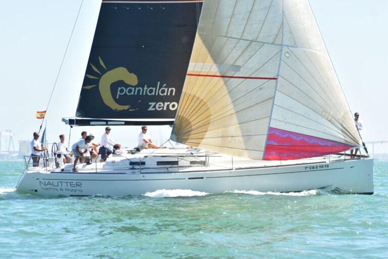‘Pantalán Zero’ de Jorge Domenech gana la XVIII Regata Amigos de la Vela, Avante Canasta