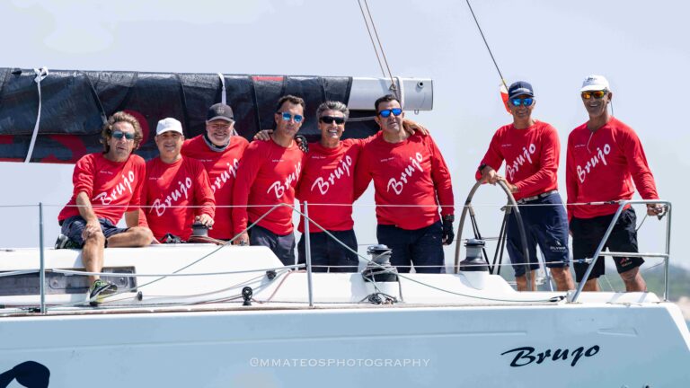 El ‘Brujo’ conquista su undécimo Catavino de Oro en una Semana Náutica resuelta en la última prueba