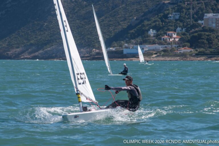 Los andaluces Roberto Aguilar y Antonio Medina se proclaman campeones de España de ILCA 7 e iQFOil en la Semana Olímpica de Valencia