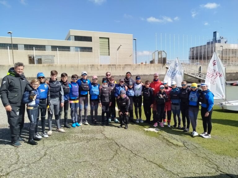 El equipo andaluz de Optimist afronta desde este miércoles el Campeonato de España de Optimist en Getxo