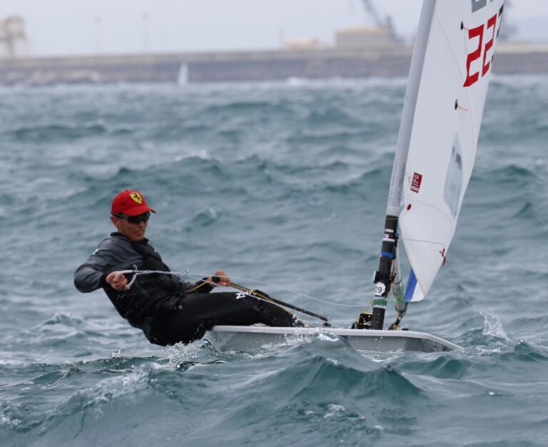 Buenos resultados y valiosa experiencia para los andaluces en el nacional de ILCA 6 celebrado en Melilla.