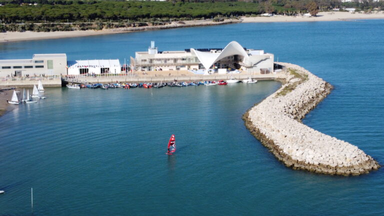 Todo preparado en El Puerto de Santa María para vivir la gran fiesta de la Vela Andaluza