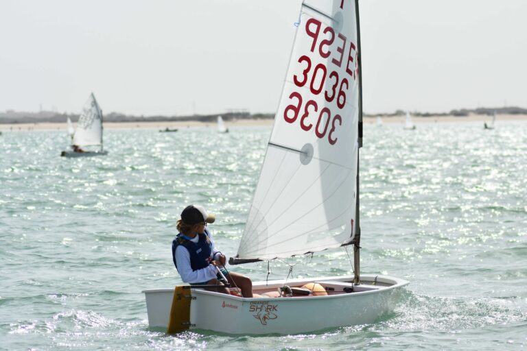 El almeriense Hugo Sarmiento repite subcampeonato nacional Sub 13, ahora en la Copa de España de Optimist en aguas de Vigo