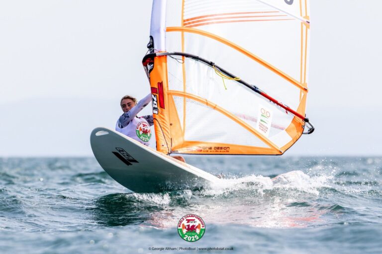 La windsurfista andaluza Olivia Sánchez Moral, representará a España en los JJ.OO de la Juventud Dakar 2026